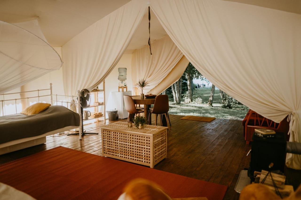 Dundurini Hotel ทาลซี ภายนอก รูปภาพ